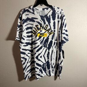 Men’s XL NWT Tie-Dye Nike Michigan Athletic Colligate Sporty Streetwear Shirt